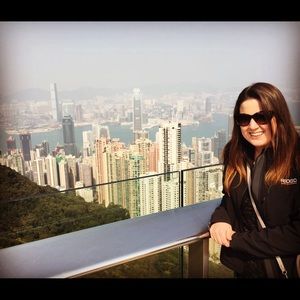 Meet your Posher, Raven